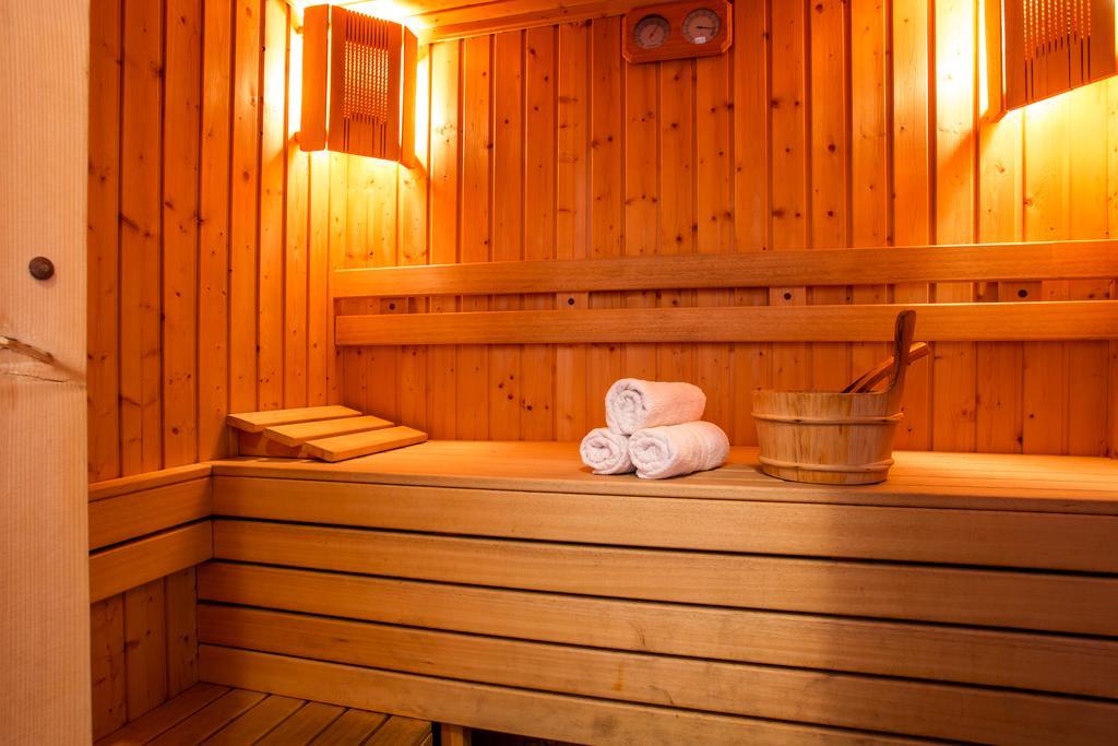 Family Hotel تيتيفين المظهر الخارجي الصورة
